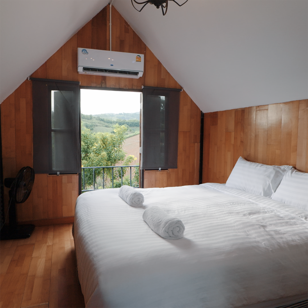 ROOM NAME