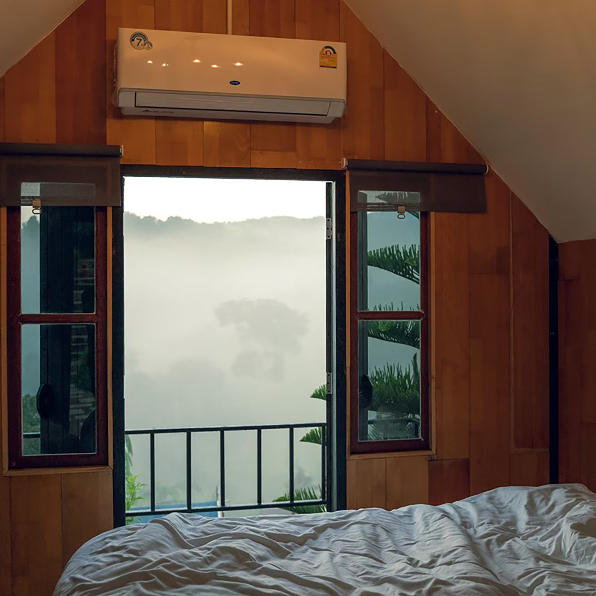 ROOM NAME